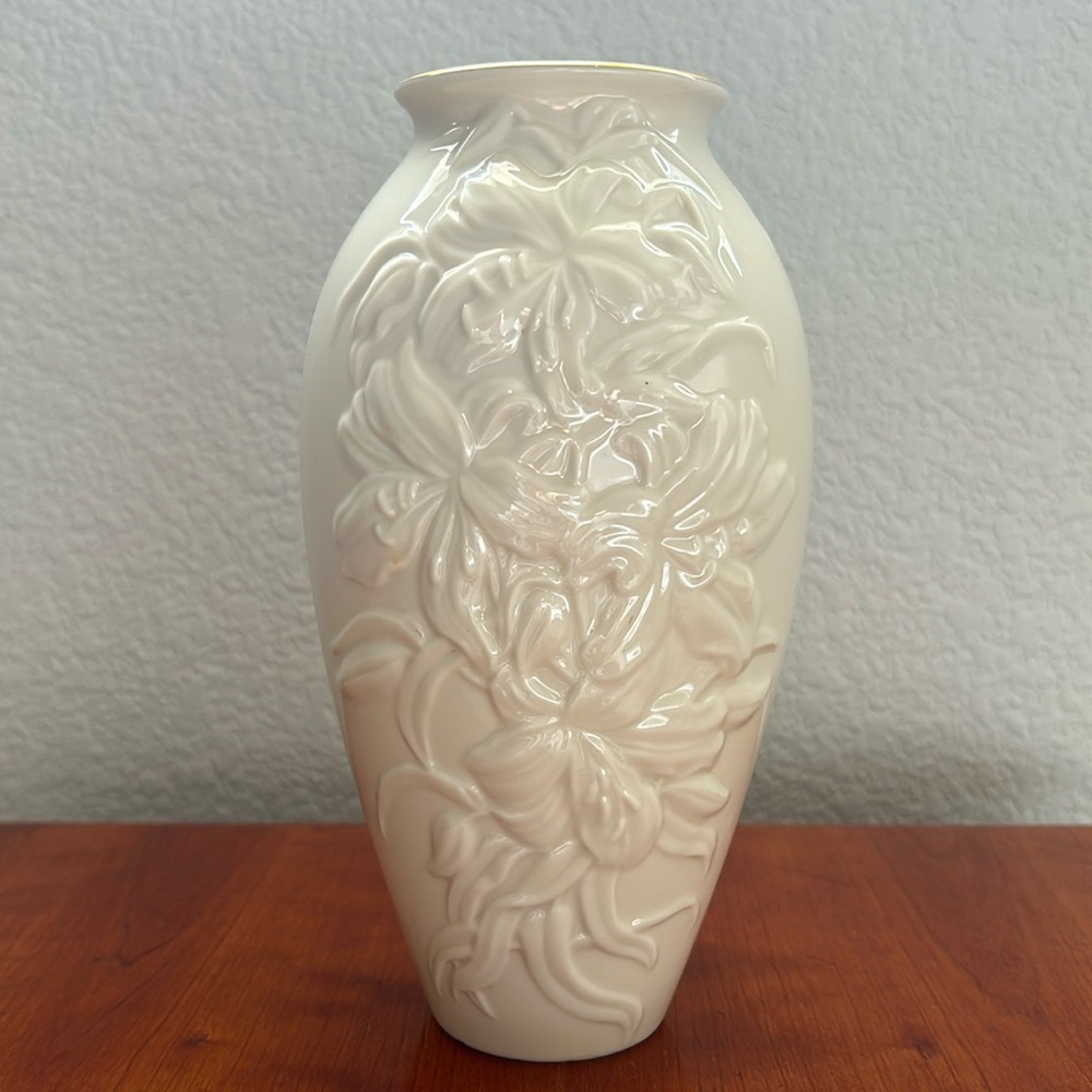 Vintage Lenox Classic Embossed Lily Porcelain Vase With Gold Rim 9” Made in USA